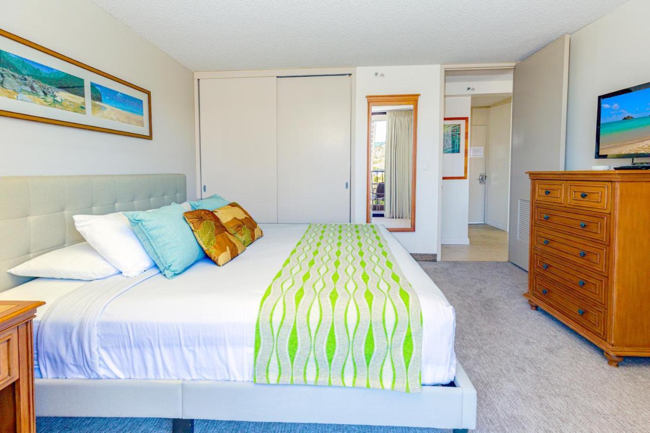 Mountain Views & Steps To Beach - Free Parking! Honolulu Exterior foto